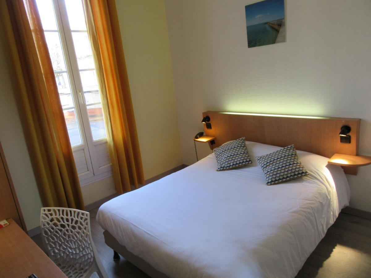 Contact Hotel De France Сент Екстер'єр фото